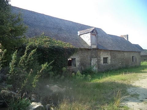 REF 5849. MORBIHAN 2 MN FROM JOSSELIN. In hamlet: FOR SALE, set of stone buildings, total renovation to be planned. Old agricultural shed on the back. Huge potential. Individual sanitation to be provided. Total land of 4,996 m2. Energy class: not sub...