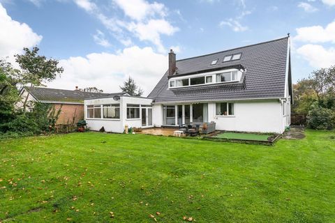 A spacious and well-proportioned detached chalet style dormer bungalow occupying a coveted corner plot position. This spacious and light family home is well designed and after being tenanted for some time now offers great potential for new owners to ...