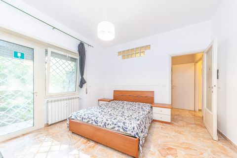 GROMIA srl is pleased to offer for sale a nice apartment surrounded by a large garden. The property is located in the residential area close to Viale Marconi and precisely in Via Casamari and offers a quiet and private context. The apartment has been...