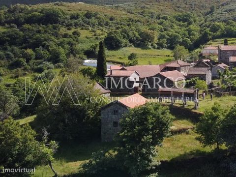 IMOARCO heeft het genoegen u deze fantastische woning te presenteren. Quinta da Seara, Salto, Montalegre ongeveer 30 minuten van Cabeceiras de Basto en 1u30 van Porto, deze woning kan uw kans zijn voor uw droomproject. Met een totale oppervlakte van ...