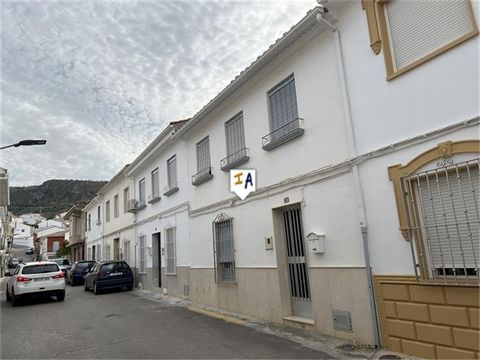 This spacious 258m2 build 4 bedroom townhouse with a garden is situated in popular Castillo de Locubin in the south of Jaen province in Andalucia, Spain. Located on a wide, level street with on road parking right outside you enter the property into a...