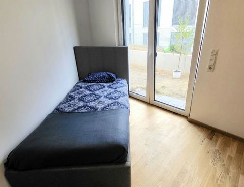 1 room with 2 beds ore 1 doublebed, a dining area and a kitchenette with electrical appliances. Storage room with washingmachine. With garden. Price is for 1 person. For second person: plus 90 €/month.