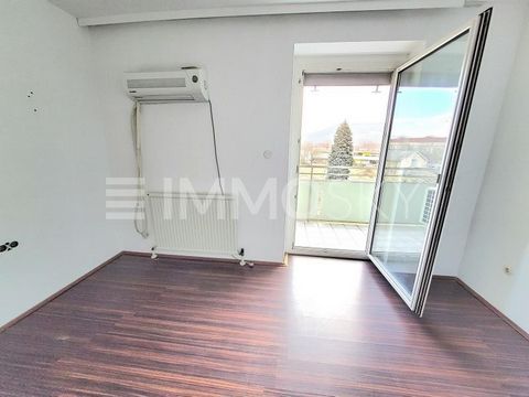 Appartement simple de 2 pièces avec une excellente infrastructure - presque parfait pour les célibataires, les étudiants et aussi les travailleurs de la santé Cette maison simple mais confortable et bien connectée dans un emplacement central dans le ...