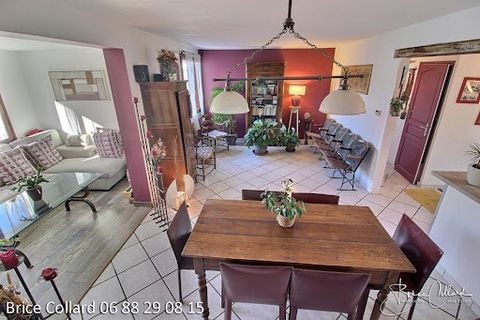 60290 MONCHY SAINT ELOI Pavillon individuel 5-6 chambres Nouveauté : Brice Collard vous propose en EXCLUSIVITÉ cette grande maison, qui pourra accueillir aussi bien une famille nombreuse que des clients en recherche d'une résidence principale avec un...