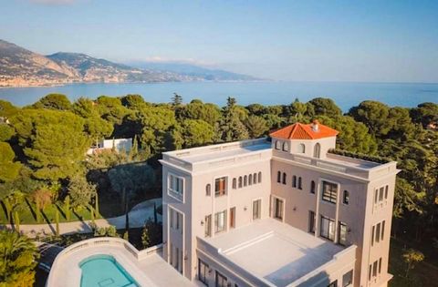 Exceptional property with 360 degree panoramic sea view , enjoying a privileged location, within the prestigious Cap Martin estate, protected and secure. Its confidential location is ideal, secluded and private, it allows you to enjoy the five terrac...