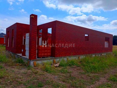 Номер в базе компании: 27682681. Продажа участка Краснодарский край., Усть-Лабинский р-н., г. Усть-Лабинск. Площадь участка 7.5 соток, фасад 25 метров, свет, вода на участке, газ по меже. Назначение земли: индивидуальное жилищное строительство. Земел...