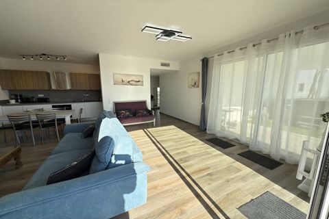 Experience luxury and relaxation in this exceptional apartment located in the prestigious Les Cyclades Residence, just 500 meters from the beaches of Valras-Plage. Managed by The Best Partner Immoplage in collaboration with Valras’Loc, this spacious,...