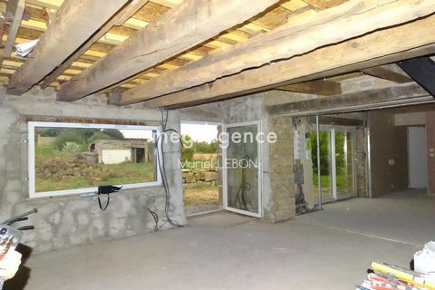 "Maison en pierres avec terrain de 4 160 m², gros travaux déjà réalisés !"