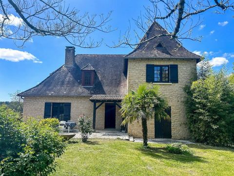 Maison périgourdine en pierre  Milhac-d'Auberoche