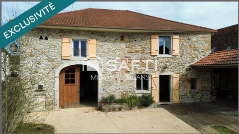 Maison Béarnaise de 252 m2, 11 pièces, 7 chambres, dépendance
