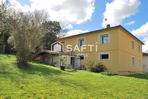 Maison de 210 m² environ sur 900 m² de jardin