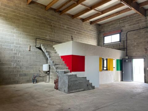 LOCAL ENTREPOT ARTISANAL Dompierre