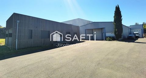 Locaux commerciaux, bureaux, Show-room, hangar et Parking
