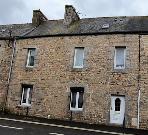 Maison de ville avec dépendance - A 20 min du littoral - 20 min de la gare de Guingamp