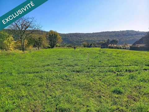 Terrain constructible de 1596 m² à Vézac, secteur d’exception, exclusivité à saisir !