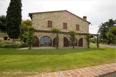 5-bedrooms Villa Charming, old house in Tuscany, surrounded by 12 acres of gardens, vineyards and olive groves, with beautiful scenery hills. The Rustic architecture is kept intact, furnished to a high standard. It consists of approx. 600 sq.m, over ...