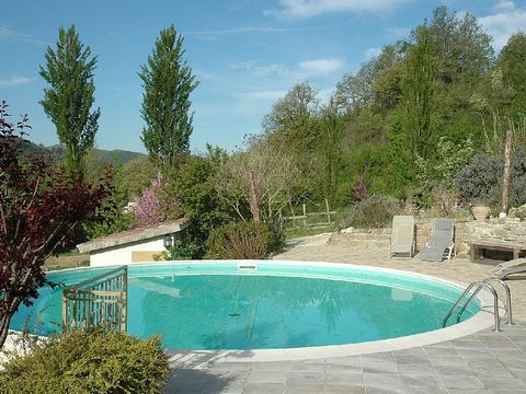 Stunning 8 Bedroom Farmhouse And Vineyard For Sale in Gualdo Tadino Umbria Italy Esales Property ID: es5553415 Property Location Anguillara 67 06933 Gualdo Tadino PG Umbria All Serious Offers Near the Asking Price Will Be Considered. Property Details...