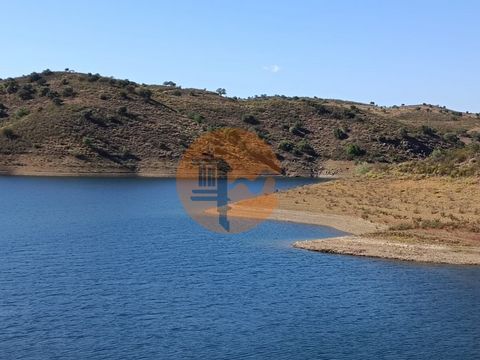 Land with 52,840 m2, Choça Queimada, Odeleite dam in Castro Marim - Algarve. Land with access to water. It borders the lake. Possibility of building a small agricultural support. Land with some flat part. Unobstructed view of the Serra Algarvia. Clos...