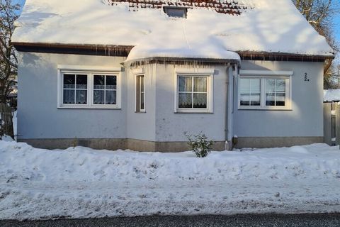 This house, lovingly built with natural materials, has an infrared sauna and an ideal location, in the Harz area. Enjoy this beautiful region from this detached holiday home with your family and / or friends. You will find many walking and cycling tr...