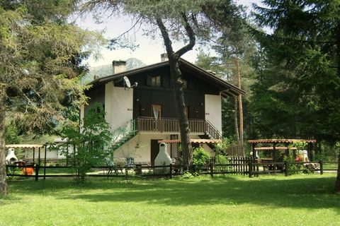 Located in Pieve di Ledro, this sprawling 6-bedroom holiday home is perfect for a large group or families travelling with children. This countryside home also has a private, lush green garden to lounge. The beautiful Lake Ledro is at a stone's throw ...