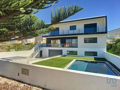 The Epitome of Modern Luxury Living - Your Dream Villa in Foz do