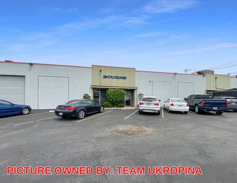 We are delighted to present this industrial flex building strategically located in Alhambra, CA. The building is 15,925 square feet on a large parcel of land, 28,844 square feet. This property offers flexibility to suit your business requirements or ...