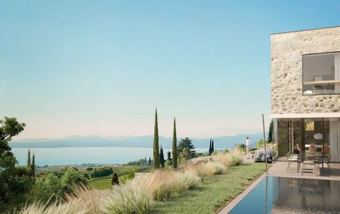 In der berühmten Umgebung von Ceriel in Cavaion Veronese, wo die Pracht des Gardasees den Horizont umarmt, erhebt sich die Villa Montis, ein Wahrzeichen von Raffinesse. Nur wenige Kilometer von Bardolino entfernt, verzaubert diese exklusive Residenz ...