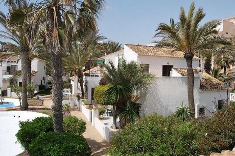 Stay in this wonderful studio in Roquetas de Mar in front of the beach. There is a shared pool where you can enjoy refreshing dips or can also rest in the community garden while the barbecue meals are being prepared. This studio is ideal for a vacati...