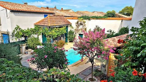 This large village house towering above its private courtyard with a swimming pool and a landscaped garden is a peaceful heaven nestled in a village in the Aude, close to all amenities. The house, on three levels, comprises 6 bedrooms, 1 bathroom, 3 ...