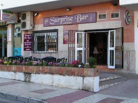A unique opportunity to purchase a commercial property in La Carihuela, a popular location with plenty of footfall and walking distance to the beach and all amenities. Torremolinos. The premises are ideal for any type of business with a high demand i...