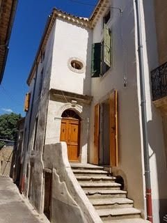 Large character village house with 4/5 bedrooms, 3 bathrooms and a garage. The large roof terrace includes superb views. The property is located in the centre of a lovely village and therefore near all amenities, at 20 minutes from Beziers, 25 minute...