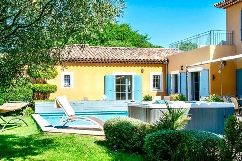 Located in Villars in South of France, this well-furnished villa has 5 bedrooms which can accommodate up to 10 people. Ideal for a large family, guests can relax in the swimming pool and sauna here. Free WiFi is also available. You can explore the to...
