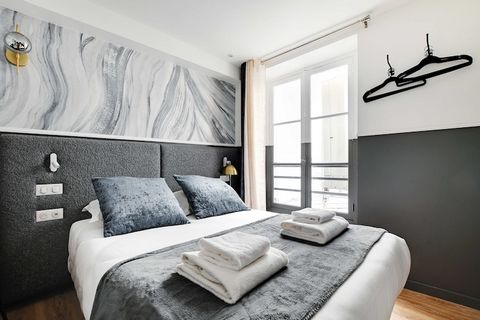 Bienvenue dans notre résidence du 18ème arrondissement de Paris, à proximité du Sacré-Cœur et de Montmartre, à 15 minutes à pied ! Nos appartements et studios sont tous climatisés et équipés de toutes les commodités. Ils sont l'option parfaite pour u...