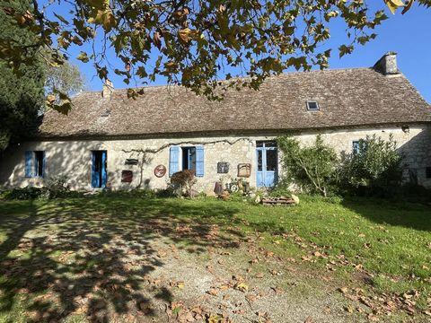 A very pretty ensemble that sits at the end of a lane and has some wonderful countryside views. It is only a 5 minute drive from a beautiful bastide town with markets, shops and restaurants and bars. It could even be done on your bicycle! The house h...