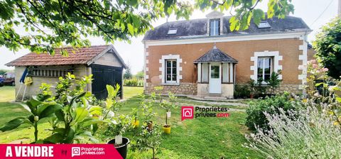 Située à Baudres au calme et à 10 mn des commerces, cette maison rénovée récemment est à mi-chemin entre Levroux et Valençay. Cette maison comporte au RDC, un salon-séjour, une grande cuisine, la salle d'eau et un WC séparé. A l'étage, un palier avec...