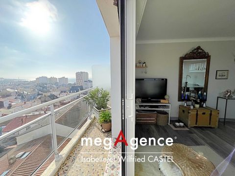 ISABELLE ET WILFRIED CASTEL MEGAGENCE vous proposent, ce très bel appartement de type 2, à la décoration soignée, entièrement refait à neuf, idéalement situé au coeur du quartier Arago, bénéficiant d'une vue panoramique sur l'océan et la ville des Sa...