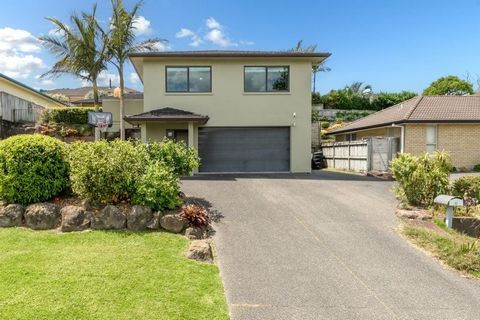 Welcome to this stunning home where modern living meets a fabulous outlook! Located in a prime elevated position, the property offers everything you need for a comfortable family life. Proudly sitting in a quiet cul-de-sac, is a home that could fit “...