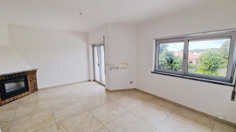 We present you this charming apartment located in the town of Calvaria de Cima . With two bedrooms and a bathroom, this property renovated in the year 2023, offers a total area of 95.5 square meters, including a large living area of 82.9 square meter...