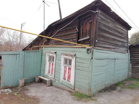 Продаю дом, в Самарском районе в историческом центре города. Две комнаты, кухня, прихожая. Газ, электричество подключено. Дом с прекрасной инфраструктурой и транспортной развязкой. Все находится в пешей доступности: остановки транспорта, магазины. шк...