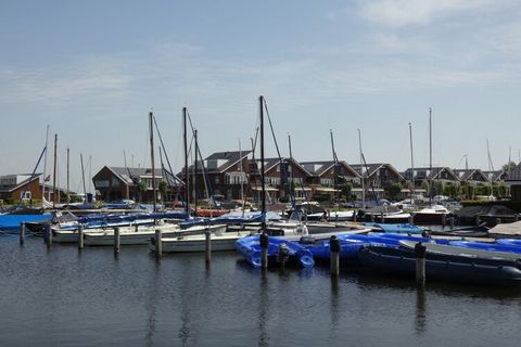 De verschillende accommodaties op Waterpark de MeerParel zijn allemaal comfortabel en gelijkwaardig ingericht. Zo behoren een wasmachine, wasdroger en afwasmachine hier tot de standaard. Het 6-pers. beneden appartement (NL-1911-05) beschikt over een ...