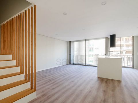 2 bedroom duplex apartment with parking in the Afonso Cordeiro Building, new project close to the beach, in Matosinhos. New T2 Duplex, with 105m2, living room and kitchen in an open space with 38m2 and balcony, 1 toilet, 2 suites with 14m2, heat pump...