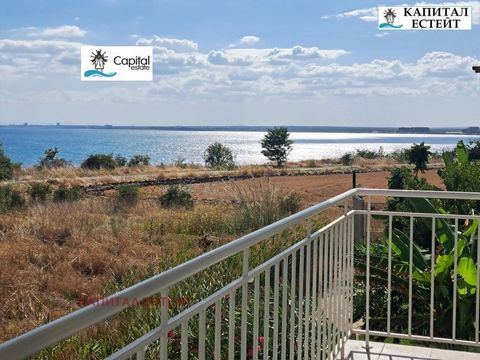 We offer to your attention a furnished two-bedroom apartment with sea views and a total area of 78.30 sq.m. (net living area 70.60 sq.m.) in the Rutland Bay complex, Ravda. It consists of a corridor, a living room with a separate kitchenette, two sep...