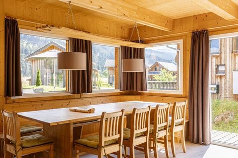 ¡Bienvenido a tu exclusivo retiro alpino! Nuestro chalet premium de 115 m² en Murau, Estiria, ofrece lujosa comodidad y relajación para hasta 10 huéspedes. Este encantador chalet cuenta con cuatro amplias habitaciones, amuebladas con una combinación ...