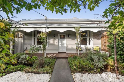 Authentic charm and contemporary flair come together in this freestanding Victorian home to deliver a ready-made lifestyle of inner-urban ease – all in a prime location with the best of Seddon at your fingertips. Beyond the lush front garden and capt...