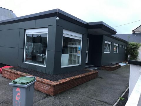 7 bureaux- Ateliers- Garages- situation géographique d'exception