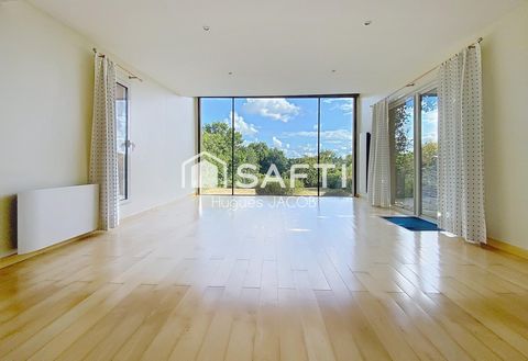 Maison d'architecte avec 5 chambres, grand jardin et sous-complet
