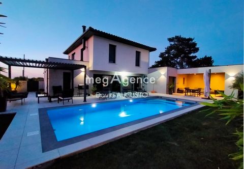 MAISON D'ARCHITECTE 2021, PISCINE, POOL HOUSE, GARAGE DOUBLE