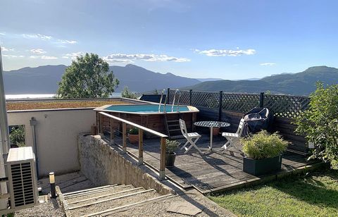 T4 avec jardin, piscine, garage, carport et caves