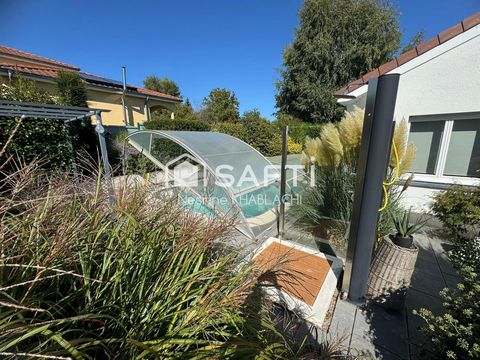 Maison d'architecte 6 pièces, 4 chambres, terrain 820m2 avec Piscine