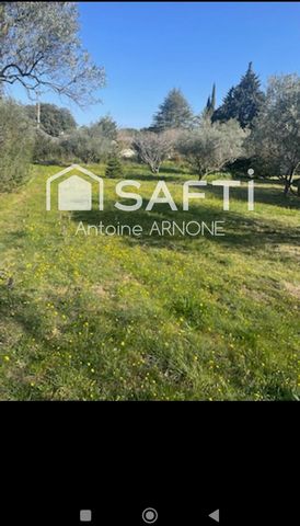 Terrain constructible de 650m02